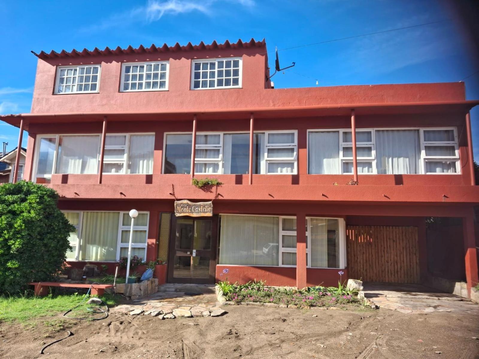 Hotel Monte Castello Villa Gesell Exterior photo